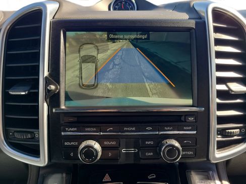 Used 2016 Porsche Cayenne image 15