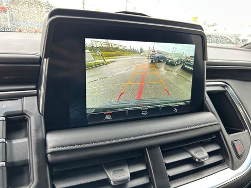 Used 2022 GMC Yukon XL SLE image 19