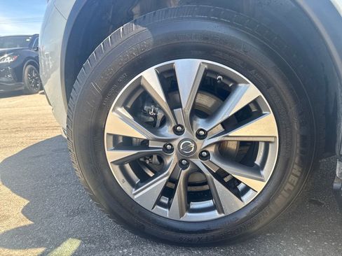 Used 2017 Nissan Murano SL image 28