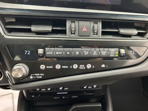 Used 2022 Lexus ES 350 w/ Premium Package image 16