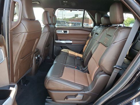 Certified 2023 Ford Explorer King Ranch AWD/4WD image 10