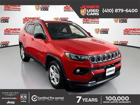 Used 2023 Jeep Compass Latitude w/ Sun and Sound Group AWD/4WD image 1