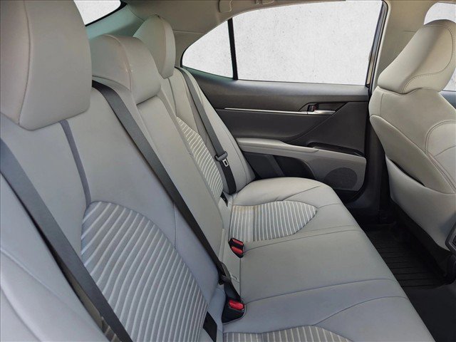 Used 2024 Toyota Camry SE w/ Cold Weather Package FWD image 20