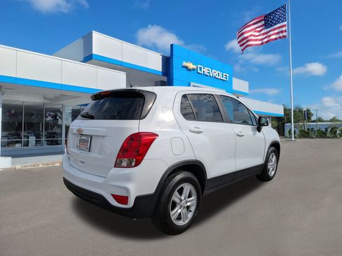 Used 2021 Chevrolet Trax LS w/ Tint and Cruise Package image 4