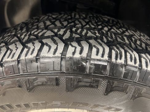 Certified 2023 Nissan Frontier PRO-4X w/ Technology Package image 41