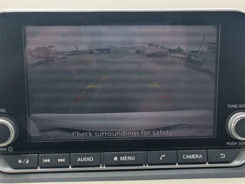 Used 2025 Nissan Rogue SV AWD/4WD image 21
