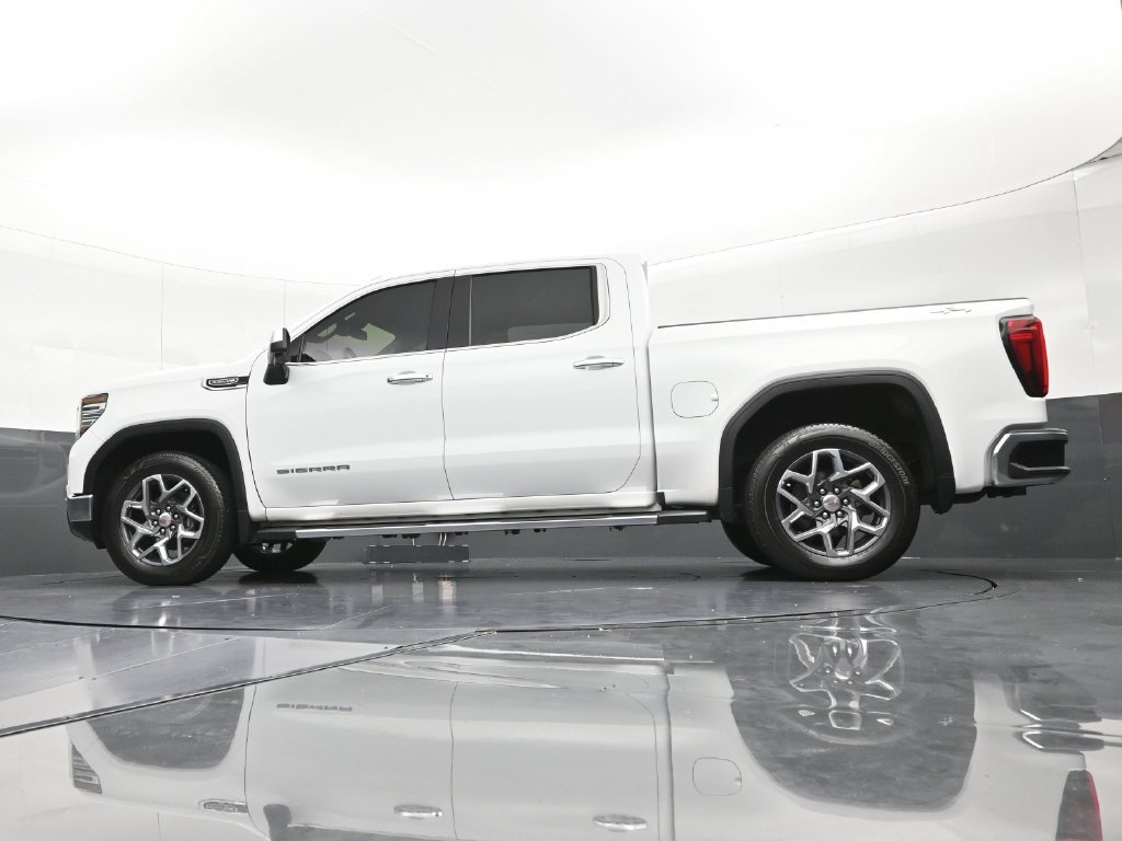 Used 2023 GMC Sierra 1500 SLT w/ SLT Premium Plus Package AWD/4WD image 24