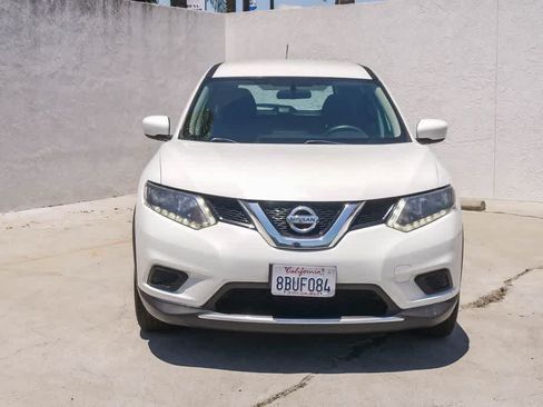 Used 2016 Nissan Rogue S FWD image 2