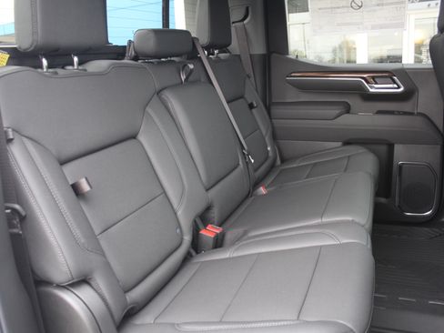 New 2026 Chevrolet Silverado 1500 LT Trail Boss w/ LT Trail Boss Premium Package AWD/4WD image 17