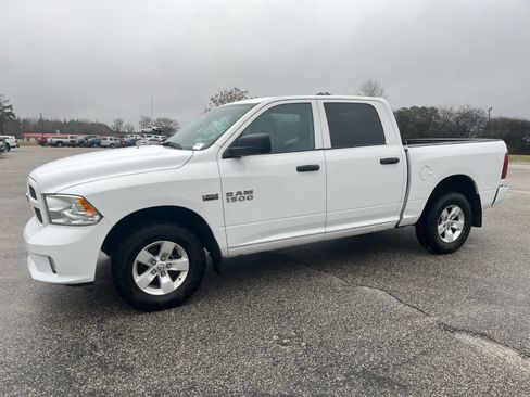 Used 2018 RAM 1500 Express image 3