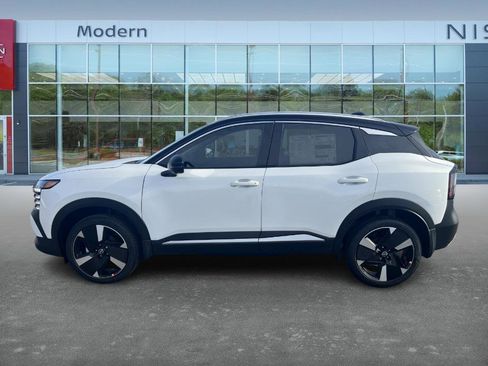 New 2026 Nissan Kicks SR image 7