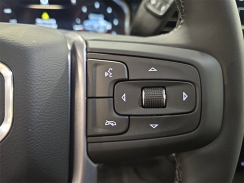 New 2026 GMC Sierra 1500 SLE image 18