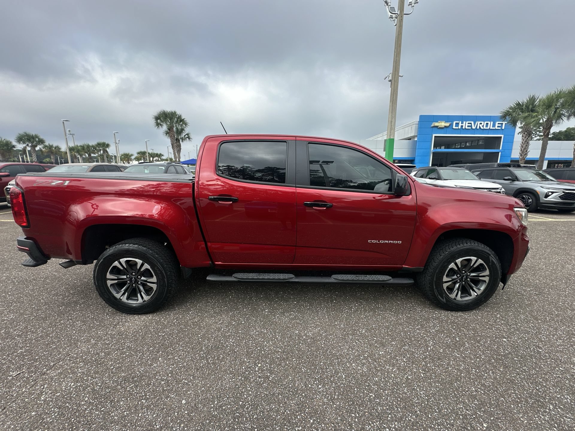 Used 2021 Chevrolet Colorado Z71 w/ Safety Package RWD image 17
