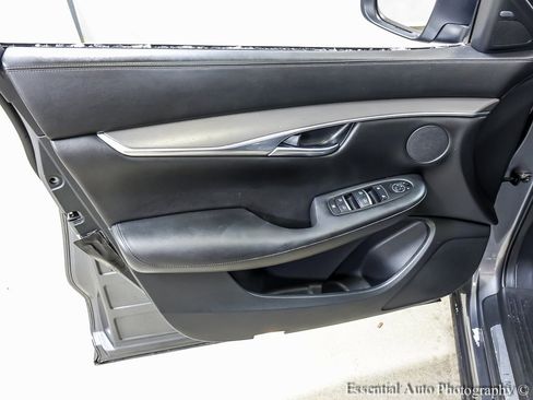 Used 2022 INFINITI QX50 Pure image 17