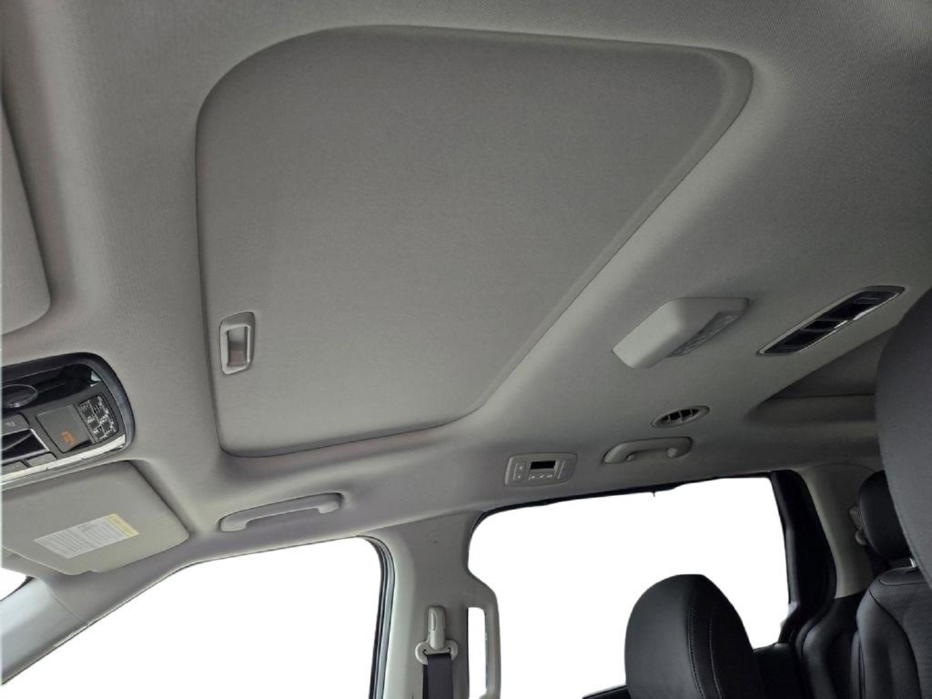 Used 2026 Kia Carnival SX Prestige FWD image 20