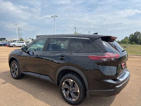 New 2026 Nissan Rogue SV image 2