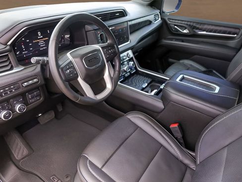 Used 2023 GMC Yukon XL Denali w/ Max Trailering Package image 10