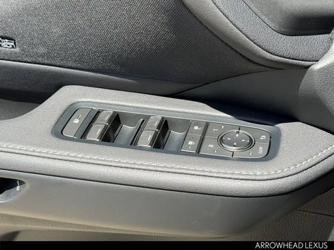 New 2026 Lexus TX 500h AWD image 22