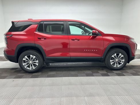 New 2026 Chevrolet Equinox LT AWD/4WD image 8