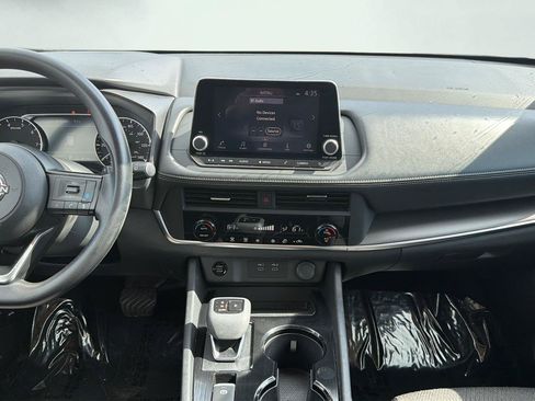 Used 2024 Nissan Rogue SV AWD/4WD image 10