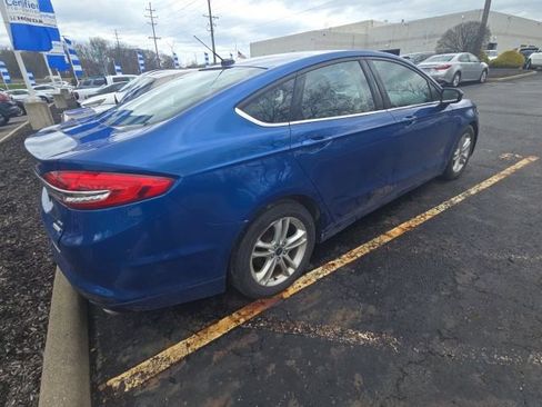 Used 2018 Ford Fusion SE w/ Fusion SE Technology Package image 8