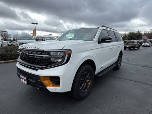 New 2026 Ford Expedition Tremor image 1