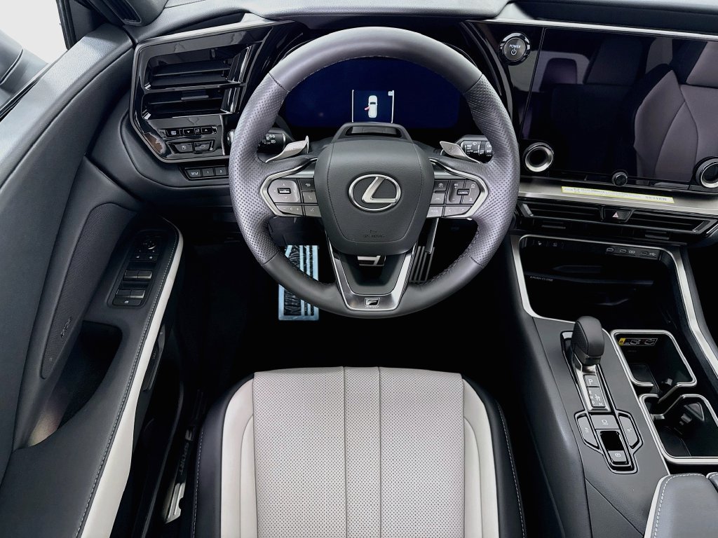 New 2026 Lexus TX 500h AWD w/ Technology Package image 11