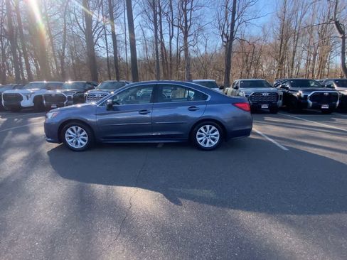 Used 2017 Subaru Legacy 2.5i Premium image 5