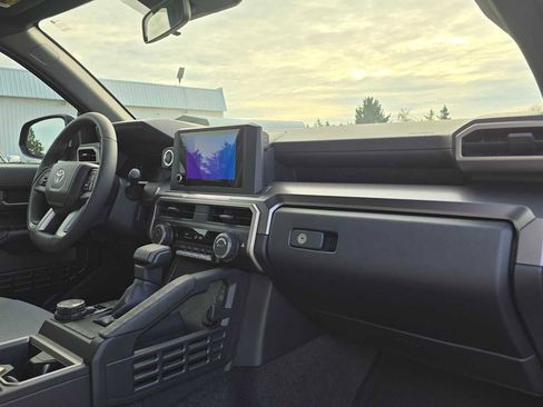 Certified 2025 Toyota 4Runner SR5 image 12