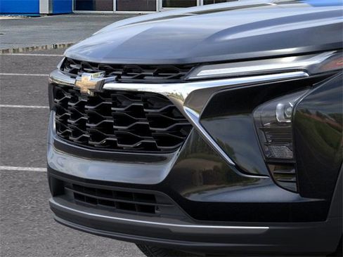 New 2026 Chevrolet Trax LT w/ Driver Confidence Package image 13