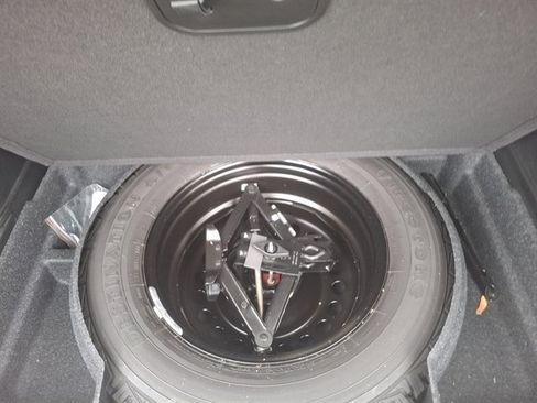 Used 2021 Jeep Cherokee Trailhawk image 20