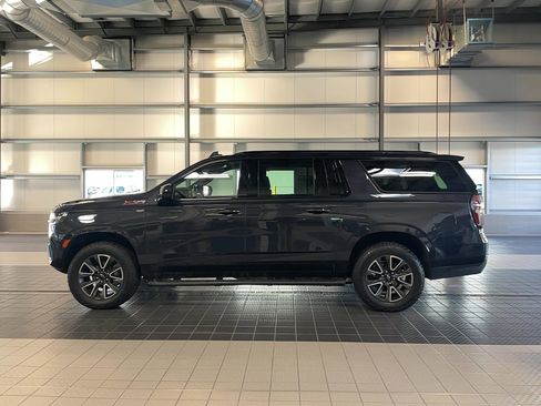 Used 2022 Chevrolet Suburban Z71 w/ Max Trailering Package image 4