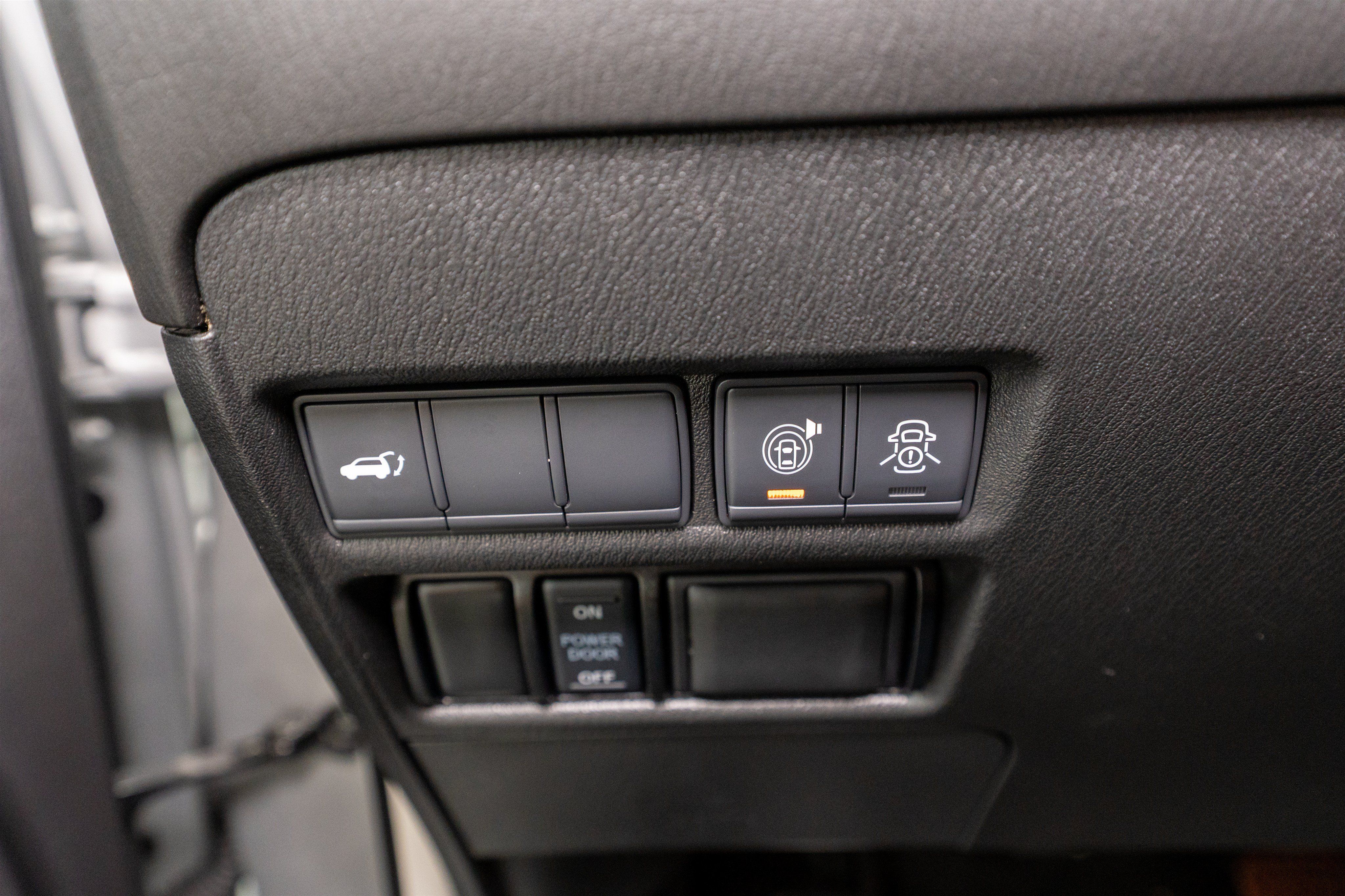 Used 2020 Nissan Armada SL w/ Premium Package AWD/4WD image 31