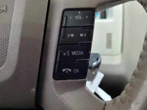 Used 2010 Mercury Mariner Premier image 31