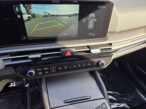 New 2026 Kia Sportage X-Line AWD/4WD image 3