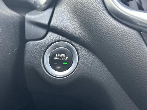 Used 2018 Chevrolet Equinox LT w/ LPO, Protection Package image 28