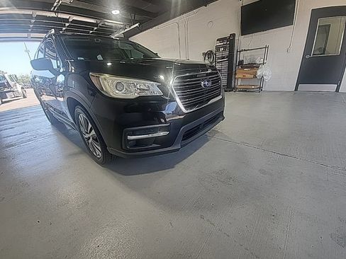 Used 2019 Subaru Ascent Premium AWD/4WD image 2