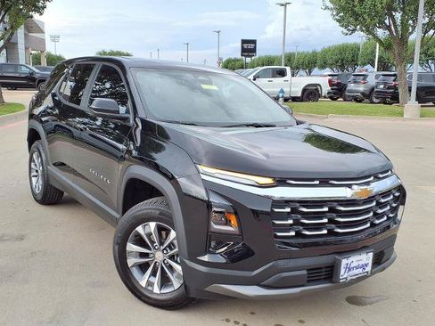 Used 2026 Chevrolet Equinox LT w/ Safety and Technology Package AWD/4WD image 1