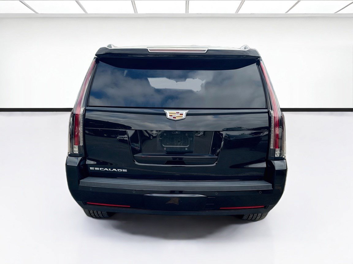 Used 2019 Cadillac Escalade Premium Luxury RWD image 5