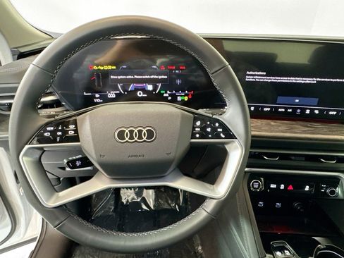 New 2025 Audi Q5 Premium Plus AWD/4WD image 10