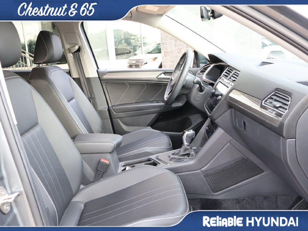 Used 2023 Volkswagen Tiguan SE FWD image 9