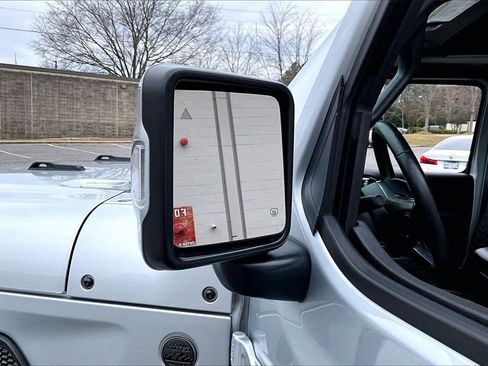 Certified 2023 Jeep Wrangler Sahara image 28