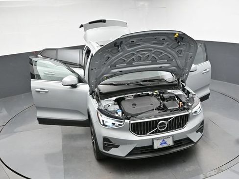 Used 2024 Volvo XC40 B5 Plus w/ Climate Package AWD/4WD image 48