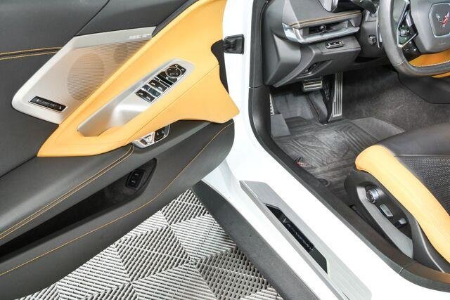 Used 2022 Chevrolet Corvette Stingray Preferred Conv w/ Z51 Performance Package RWD image 9