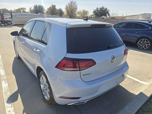 Used 2021 Volkswagen Golf 4-Door image 2