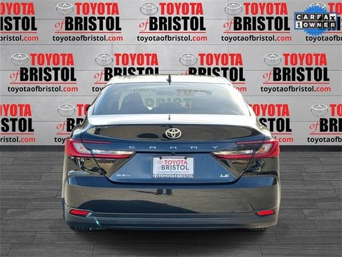Used 2025 Toyota Camry XLE image 4