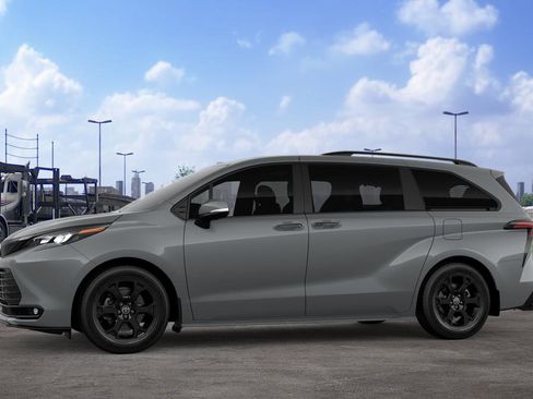 New 2026 Toyota Sienna XLE Woodland Edition image 5