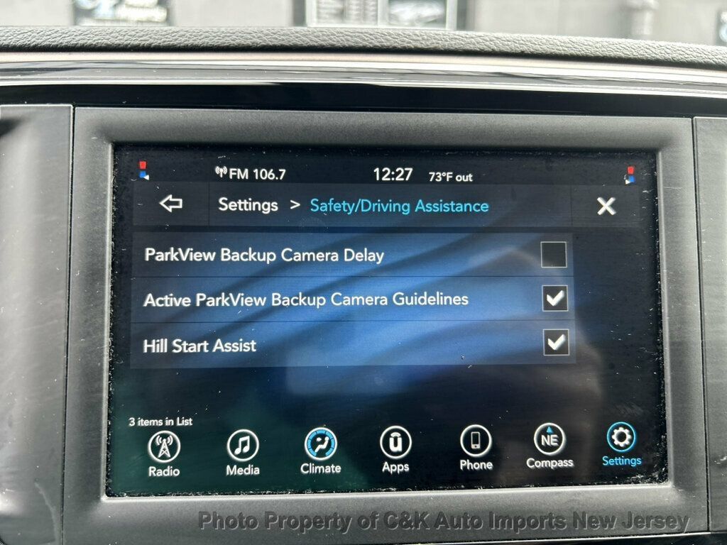Used 2020 Chrysler Voyager L FWD image 45