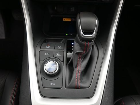 Certified 2025 Toyota RAV4 XSE image 28