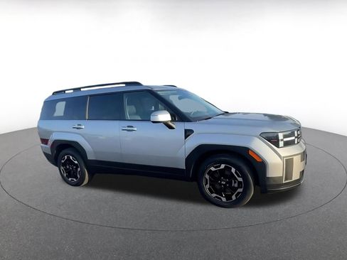 Used 2025 Hyundai Santa Fe SEL image 2